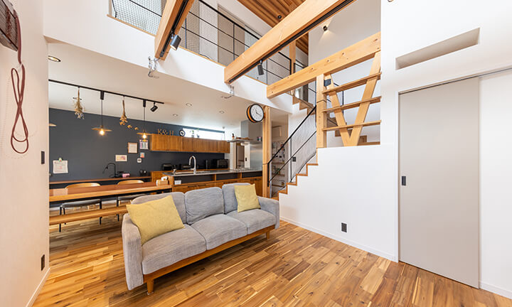 豊橋市の新築一戸建て住宅の施工例「木配りの家」の写真1