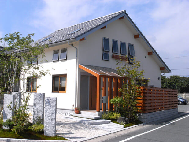豊橋市で注文住宅・新築一戸建てを建てるなら自然素材・木の家の「伴工務店」