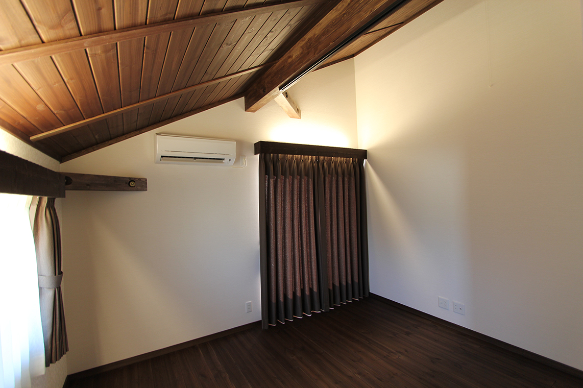 豊橋市　注文住宅の洋室の建築事例